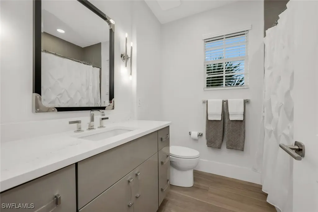 1540 Blue Point Avenue Naples FL 34102