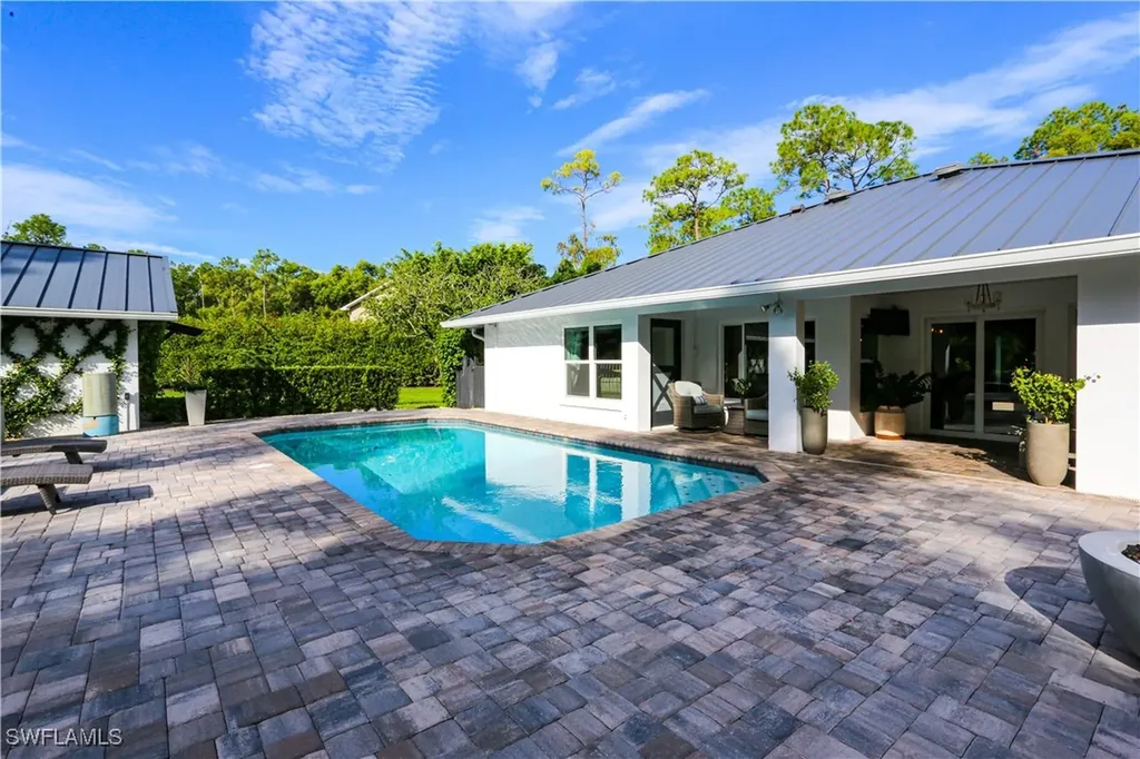 5840 Bur Oaks Lane Naples FL 34119