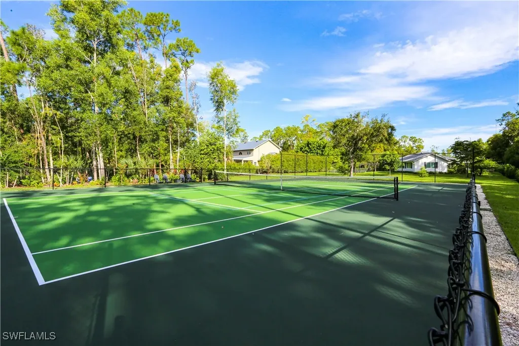 5840 Bur Oaks Lane Naples FL 34119