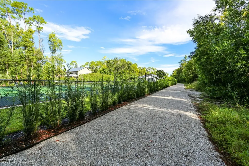 5840 Bur Oaks Lane Naples FL 34119