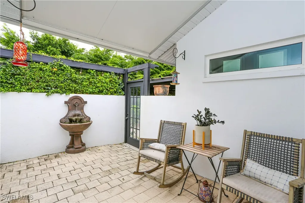 5840 Bur Oaks Lane Naples FL 34119