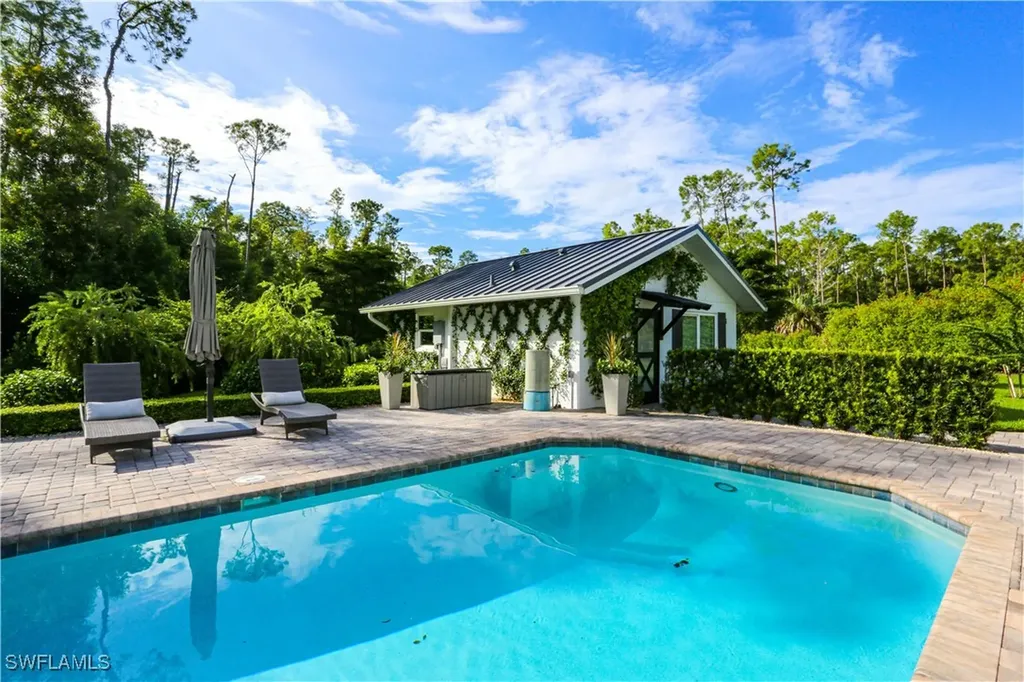 5840 Bur Oaks Lane Naples FL 34119
