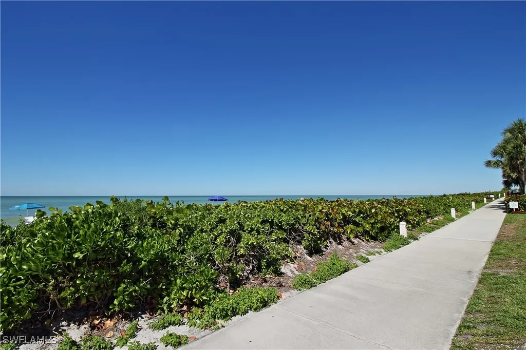 788 Park Shore Drive Naples FL 34103