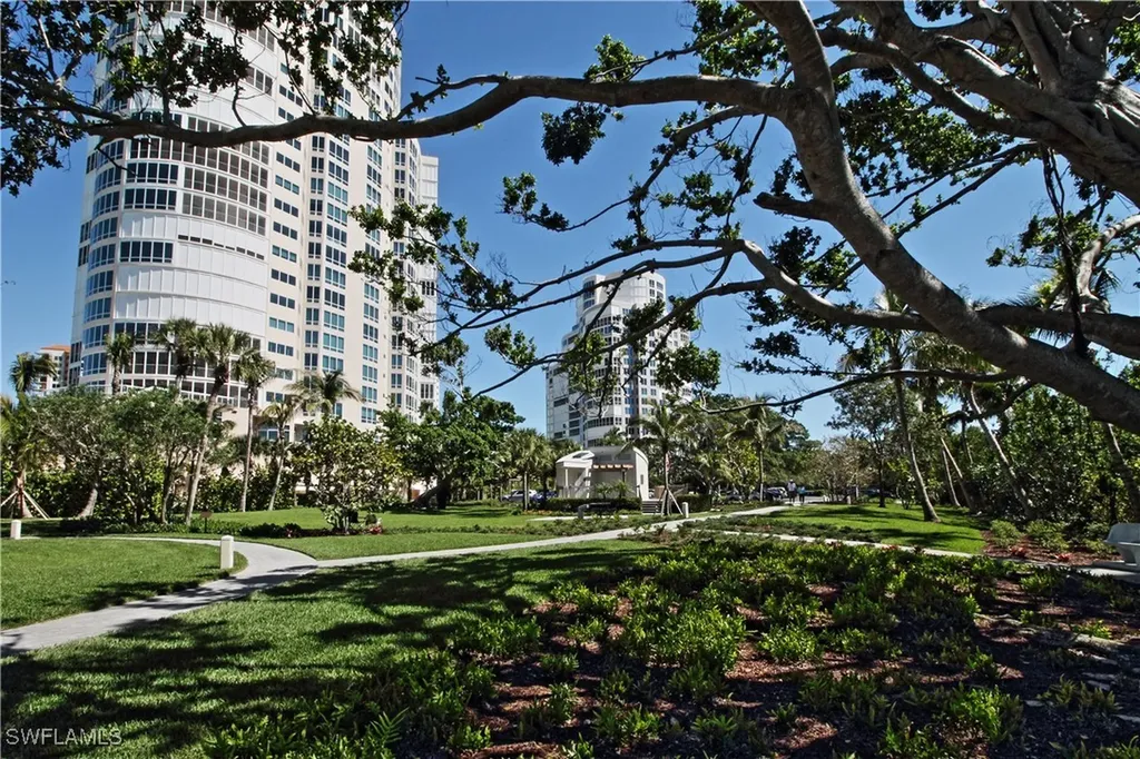 788 Park Shore Drive Naples FL 34103