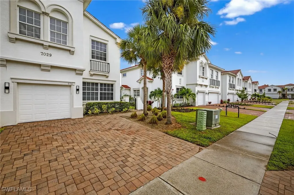 Naples FL 34119