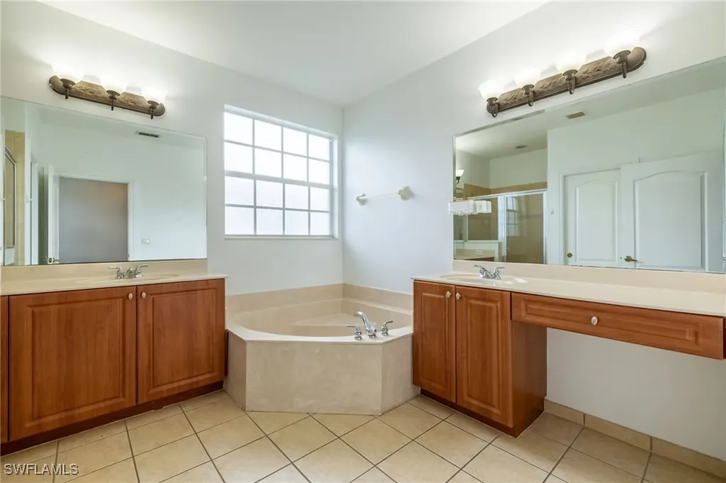 Naples FL 34119