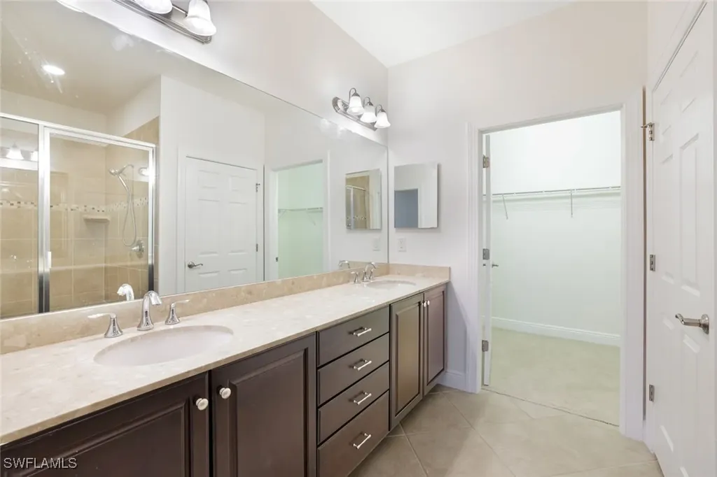 13366 Kent Street Naples FL 34109