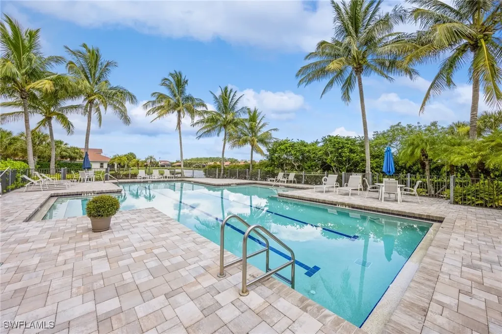 13366 Kent Street Naples FL 34109