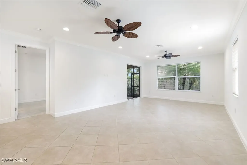 13366 Kent Street Naples FL 34109