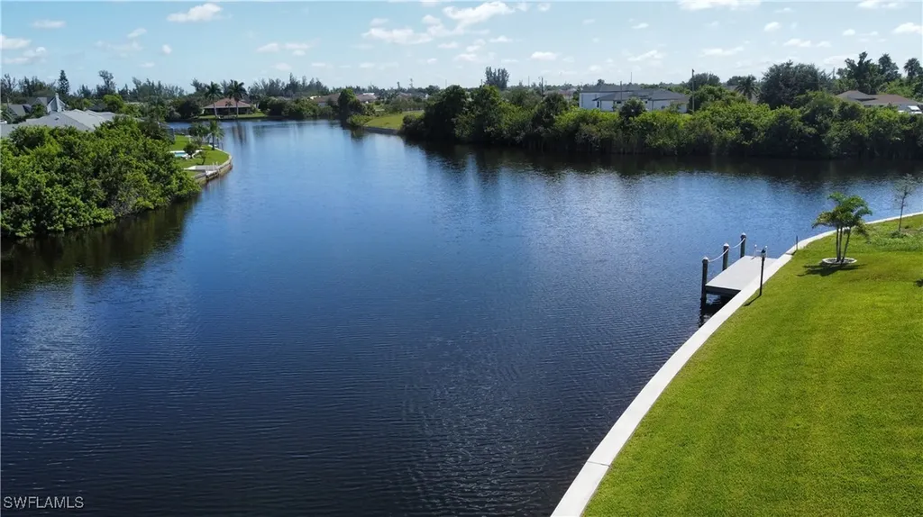 2907 NW 9th Street Cape Coral FL 33993