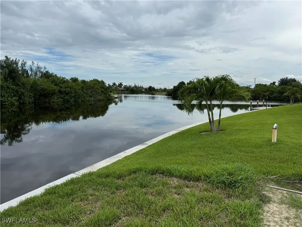 2907 NW 9th Street Cape Coral FL 33993