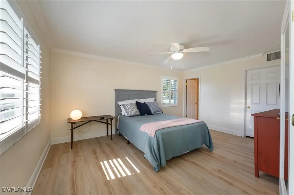 1125 Little Neck Court Naples FL 34102