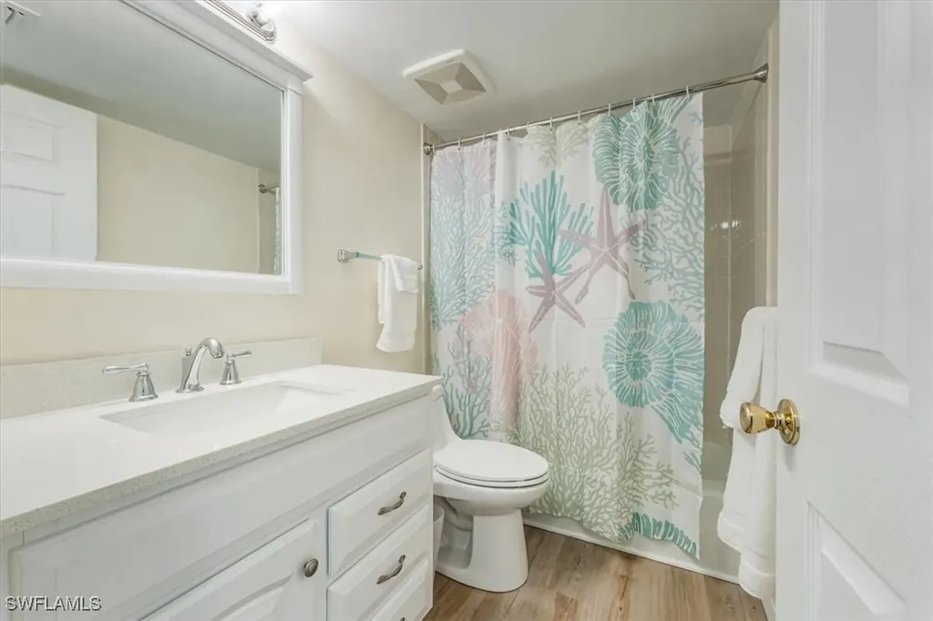 1125 Little Neck Court Naples FL 34102