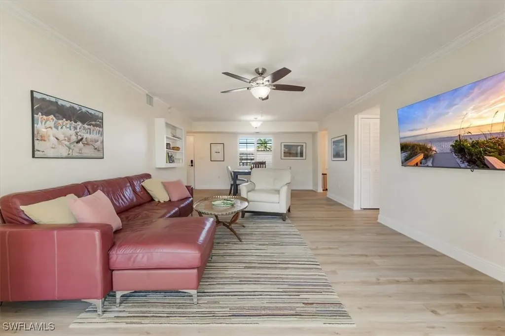 1125 Little Neck Court Naples FL 34102