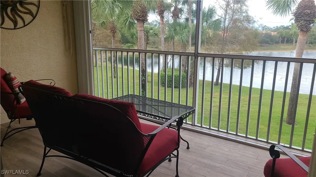 445 Robin Hood Circle Naples FL 34104