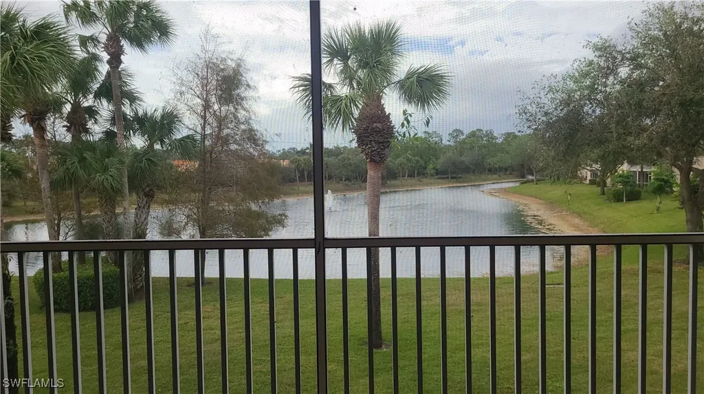 445 Robin Hood Circle Naples FL 34104