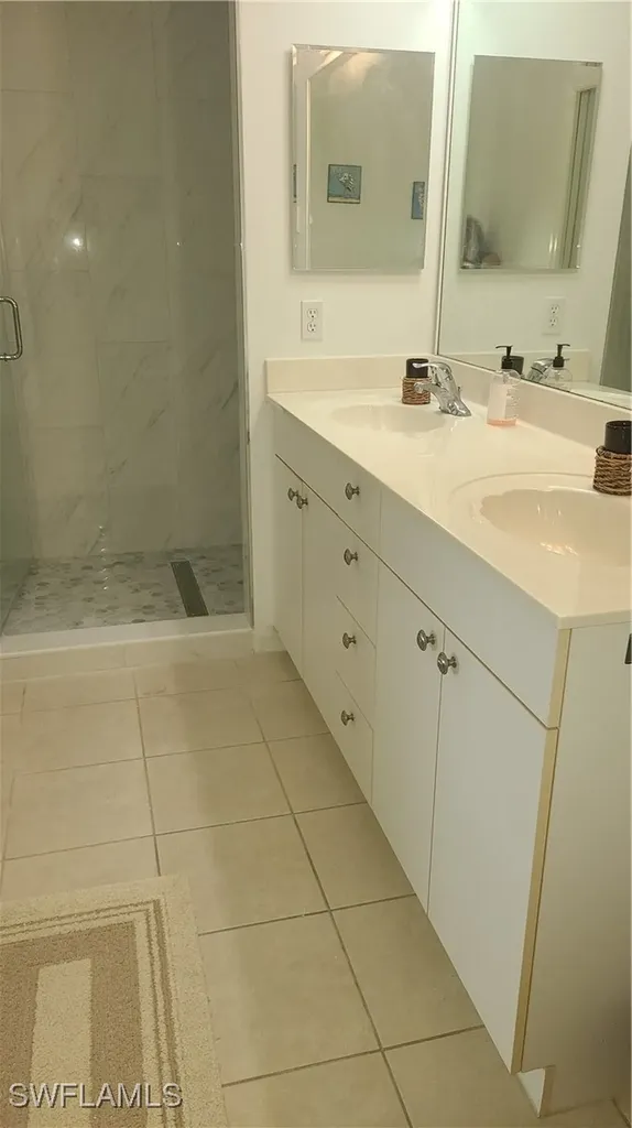 445 Robin Hood Circle Naples FL 34104