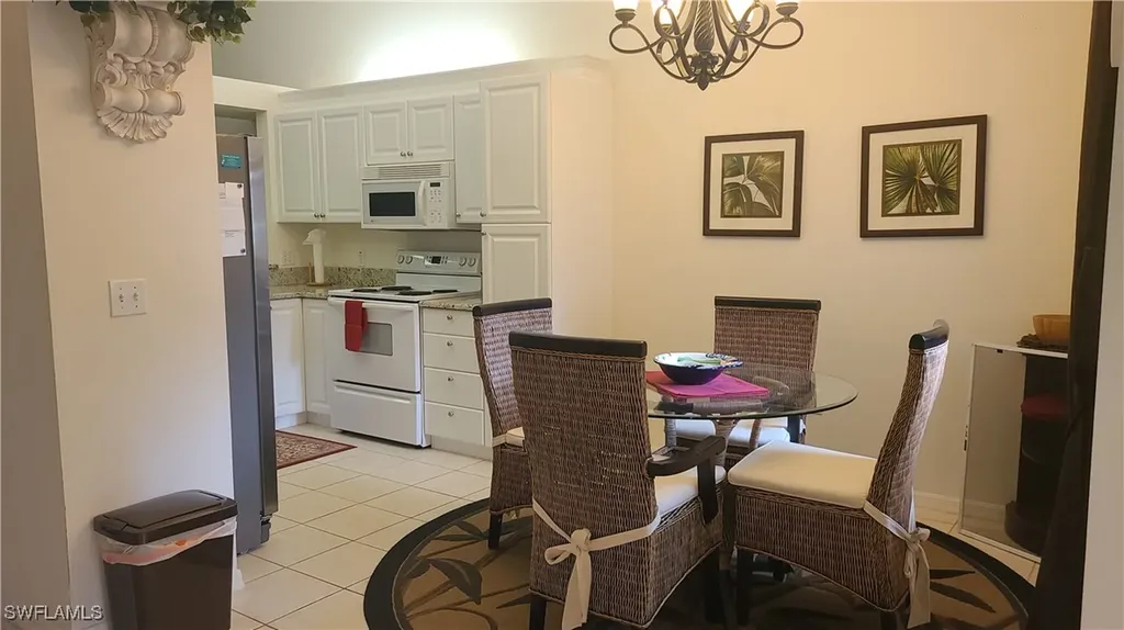 445 Robin Hood Circle Naples FL 34104