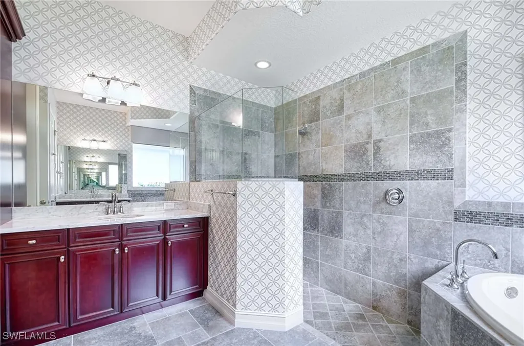 15814 Secoya Reserve Circle Naples FL 34110