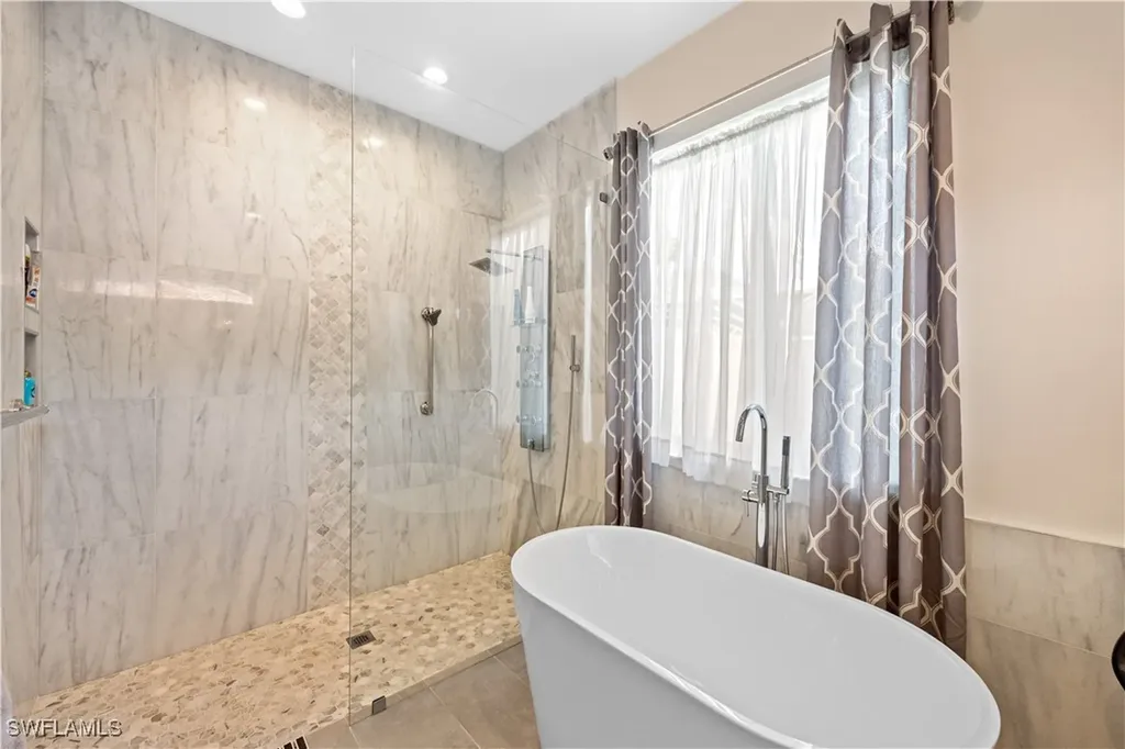 222 Monterey Drive Naples FL 34119