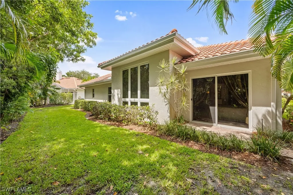 222 Monterey Drive Naples FL 34119