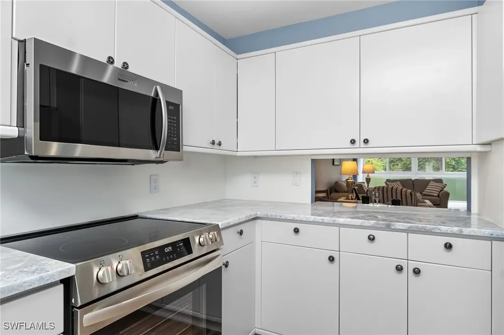 255 3rd Avenue S Naples FL 34102