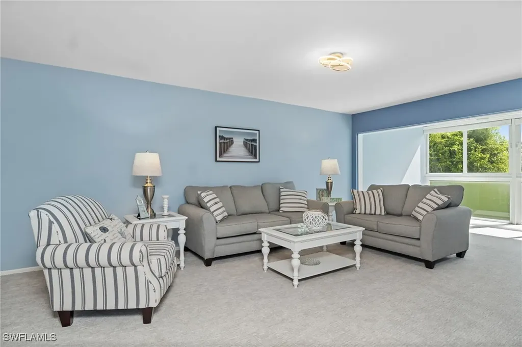 255 3rd Avenue S Naples FL 34102