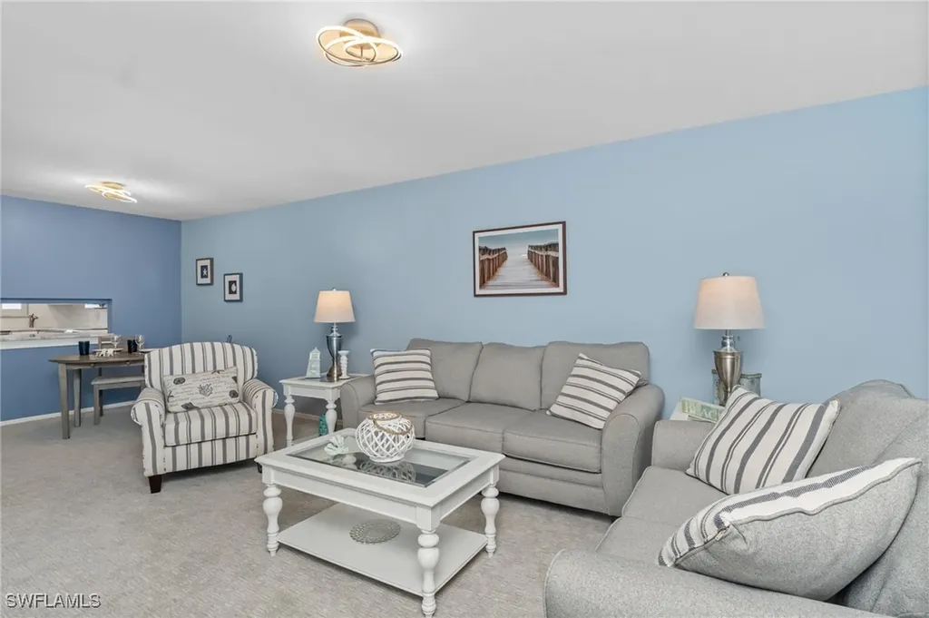 255 3rd Avenue S Naples FL 34102