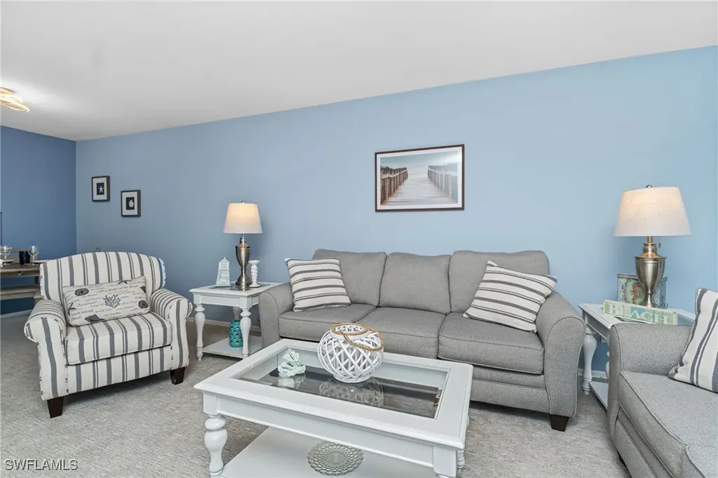 255 3rd Avenue S Naples FL 34102