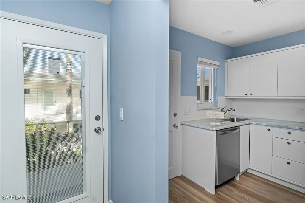 255 3rd Avenue S Naples FL 34102