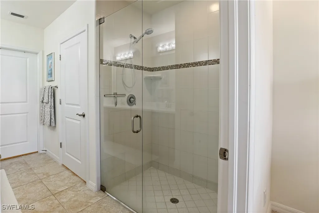 15145 Palmer Lake Circle Naples FL 34109