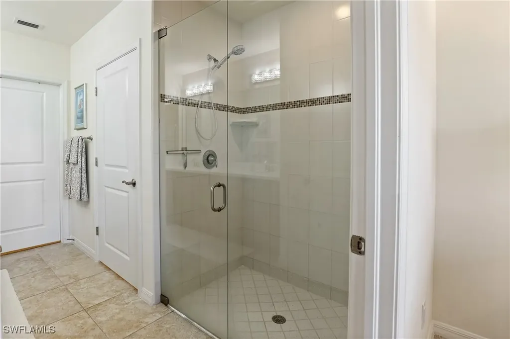 15145 Palmer Lake Circle Naples FL 34109