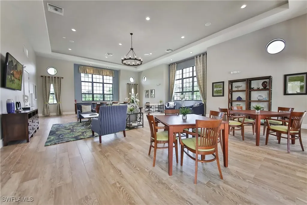 15145 Palmer Lake Circle Naples FL 34109