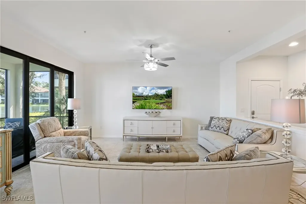 15145 Palmer Lake Circle Naples FL 34109