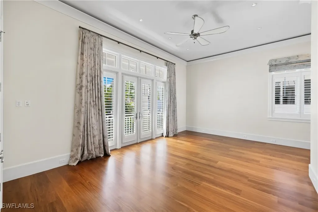 1270 Gulf Shore Boulevard S Naples FL 34102