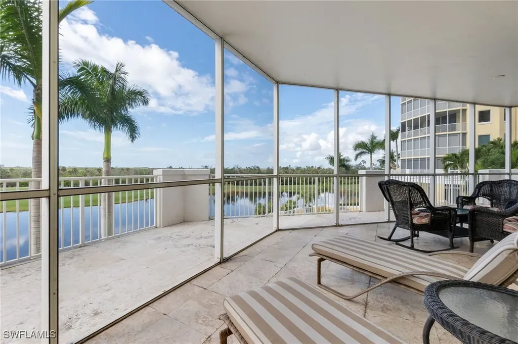 Estero FL, 4751 West Bay Boulevard, Unit 206