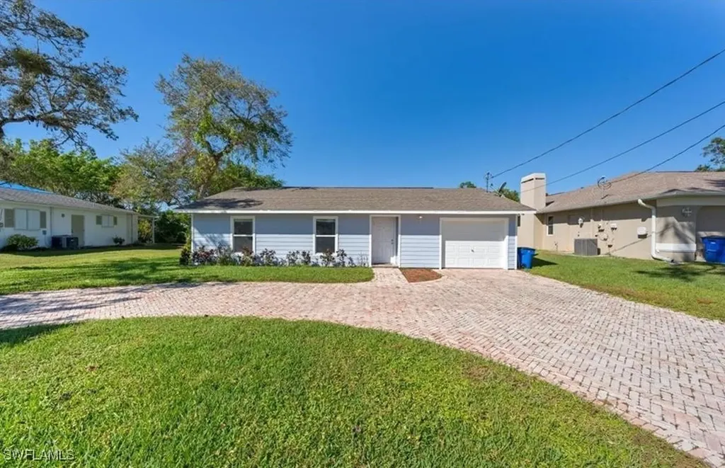 27100 Pine Avenue Bonita Springs FL 34135