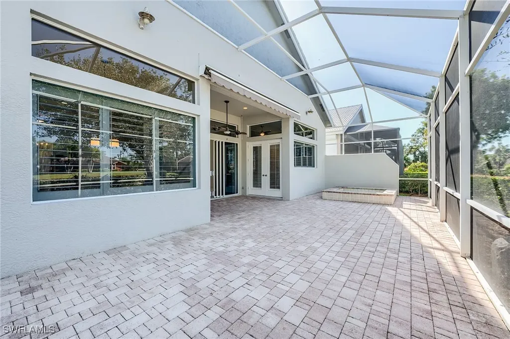 19319 Silver Oak Drive Estero FL 33967