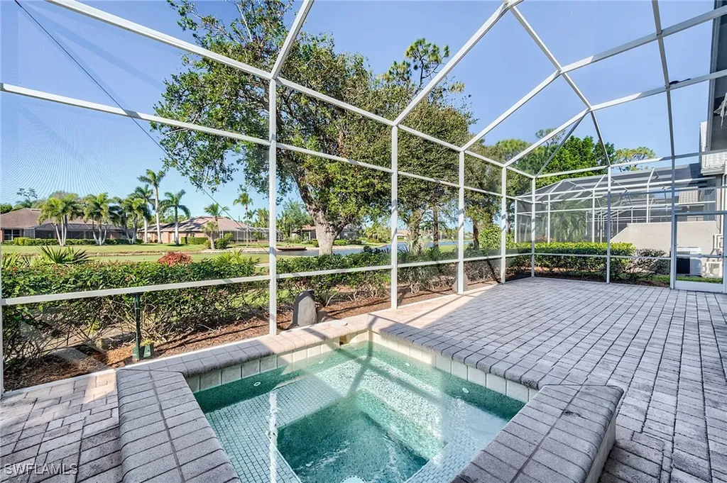 19319 Silver Oak Drive Estero FL 33967