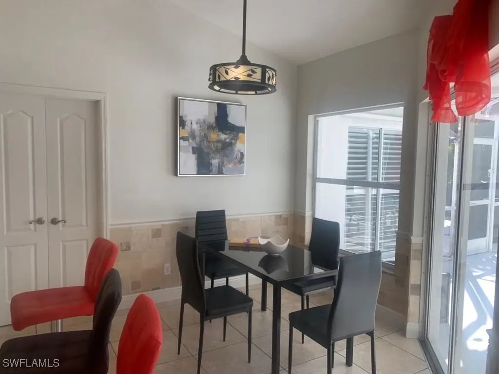 1499 Vintage Lane Naples FL 34104