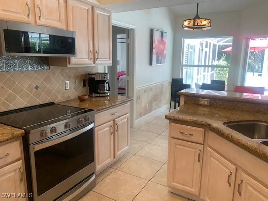 1499 Vintage Lane Naples FL 34104