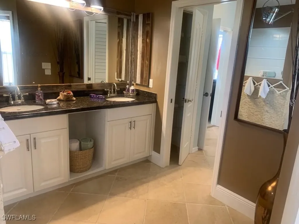 1499 Vintage Lane Naples FL 34104