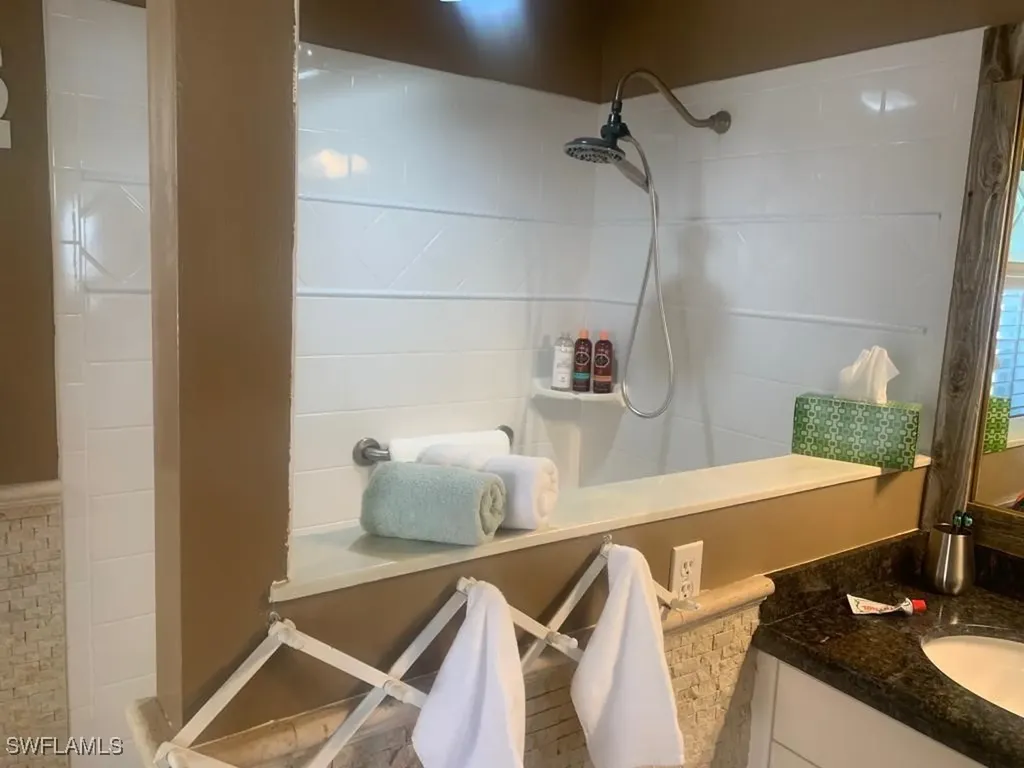 1499 Vintage Lane Naples FL 34104