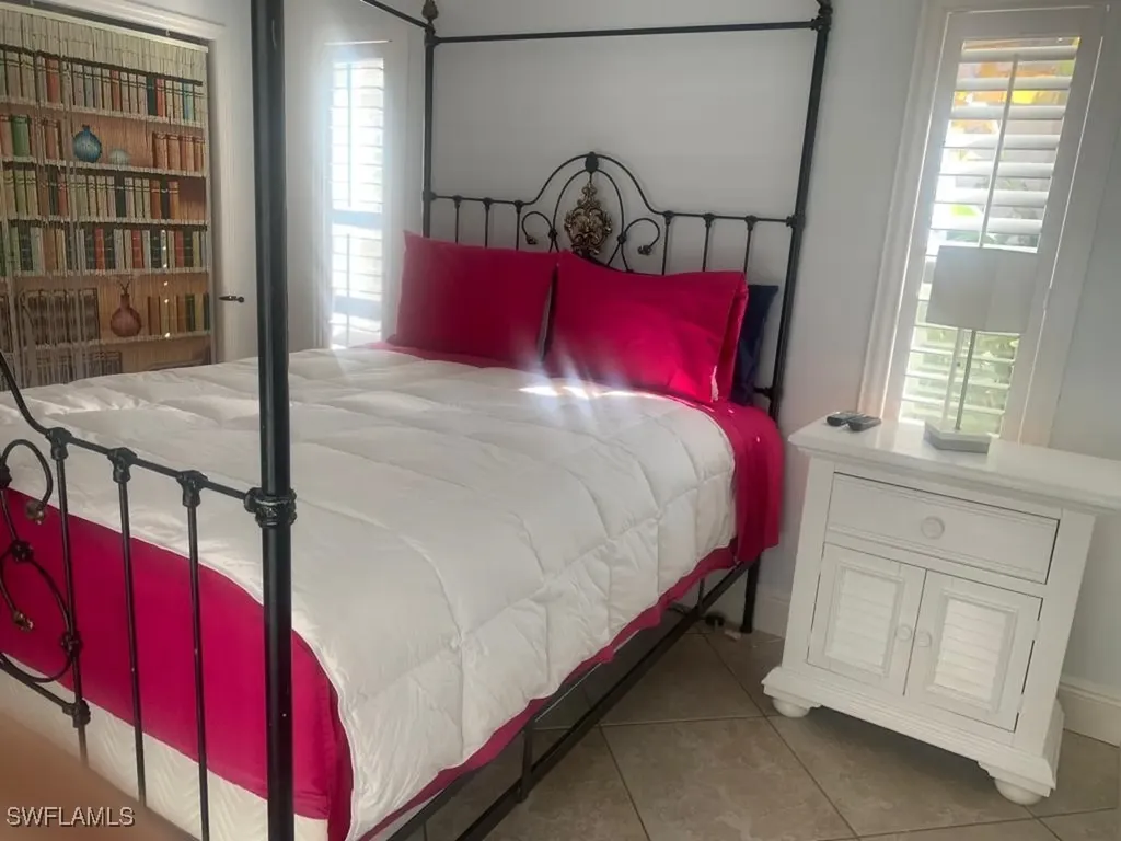 1499 Vintage Lane Naples FL 34104