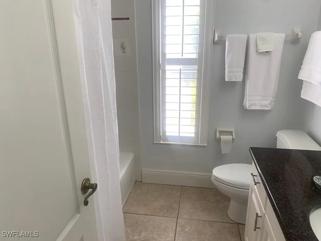 1499 Vintage Lane Naples FL 34104