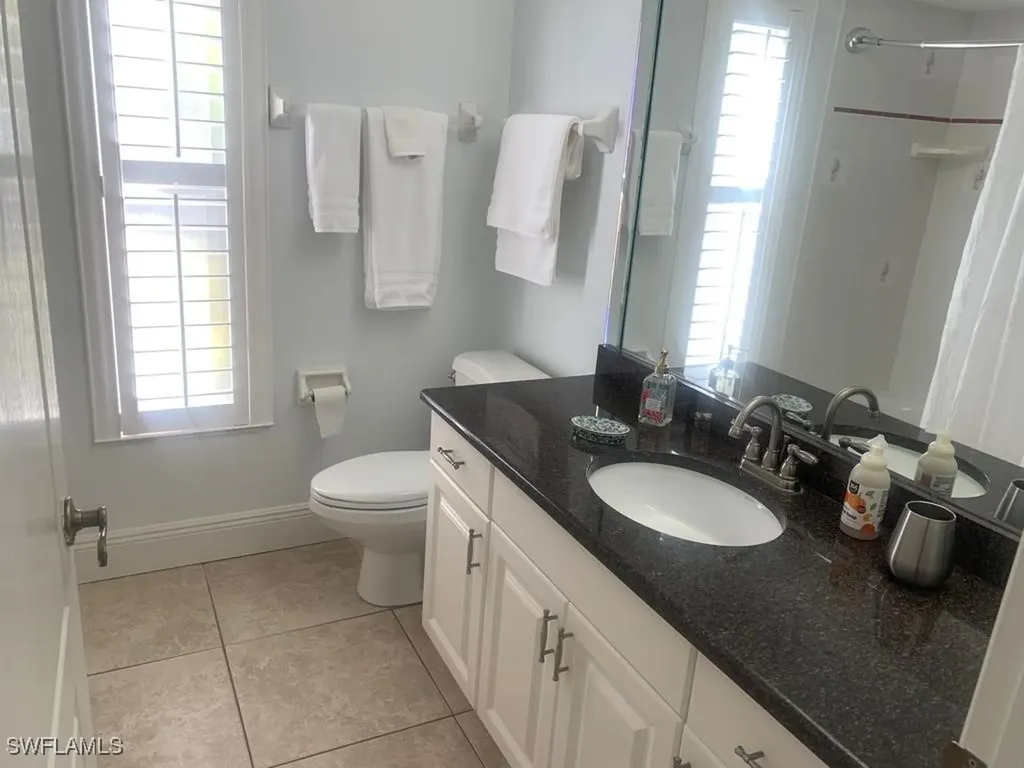 1499 Vintage Lane Naples FL 34104