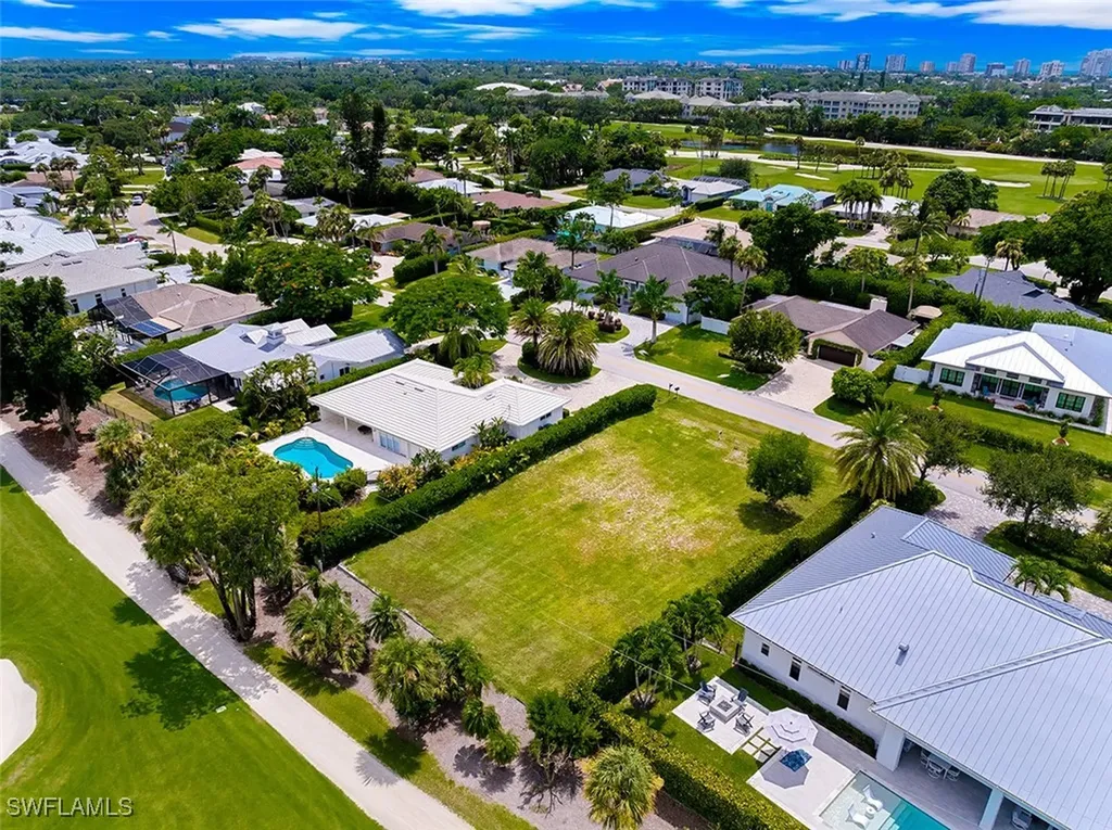 162 Burning Tree Drive Naples FL 34105