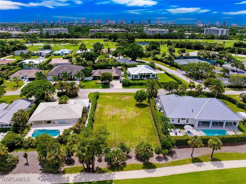 162 Burning Tree Drive Naples FL 34105