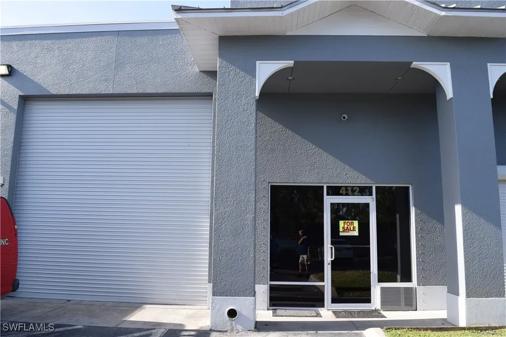 3899 Mannix Drive Naples FL 34114