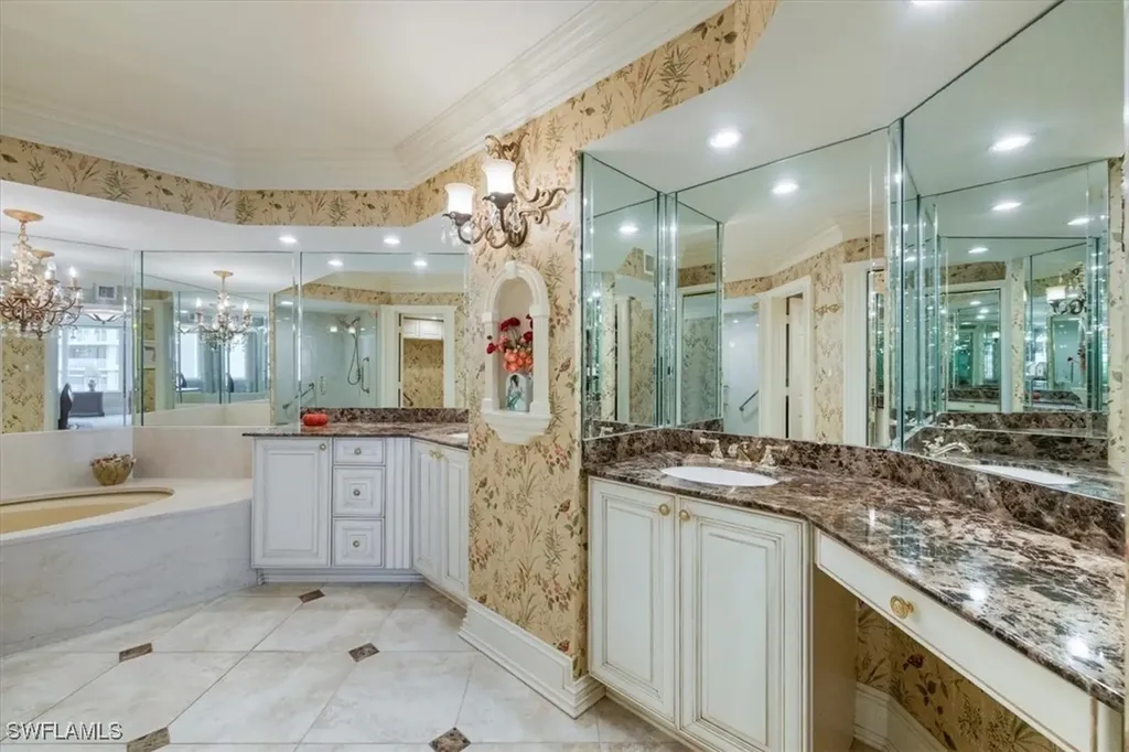 4251 Gulf Shore Boulevard N Naples FL 34103